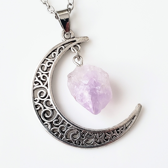 Jewelry - Natural amethyst point crescent moon necklace